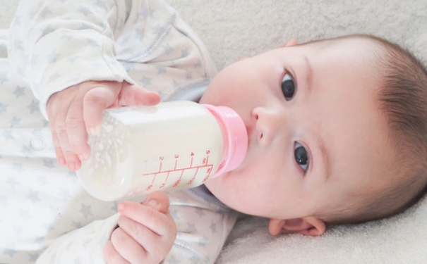 母乳能保鲜多长时间？母乳保鲜时间多久？(1)
