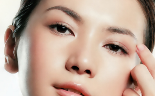 去眼袋的小窍门 去除眼袋有什么好办法？(1)