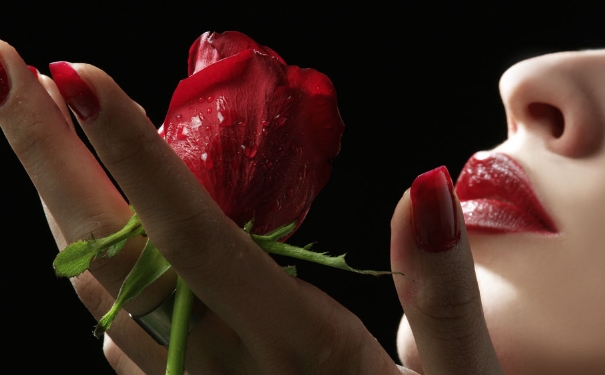 乳头皲裂怎么办？乳头皲裂如何预防？[图]