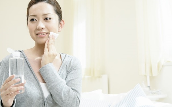 嘴巴上火起泡怎么办？嘴巴里面起泡怎么办？[图]