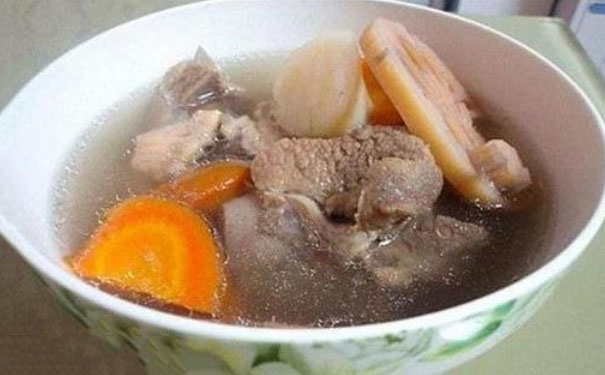 莲藕可以和胡萝卜一起煲汤吗？莲藕和胡萝卜能一起吃吗