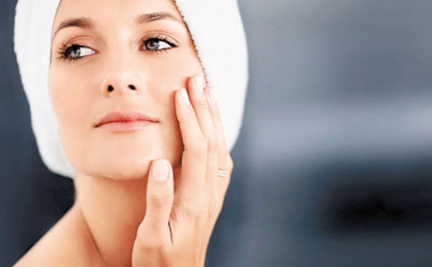 保湿水过期了还能用吗？过期的保湿水有什么用？(1)