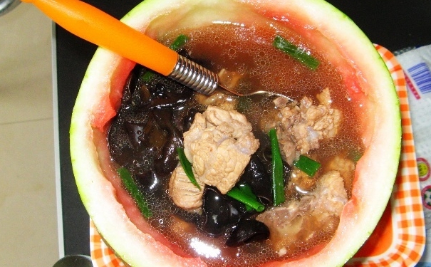 西瓜皮怎么做好吃？西瓜皮如何做菜？[图]