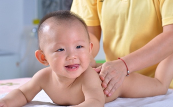 婴儿抚触一天做几次？婴儿抚触什么时候做？(1)