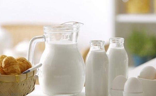 长痘痘不能喝牛奶吗？长痘可以喝牛奶吗？(1)