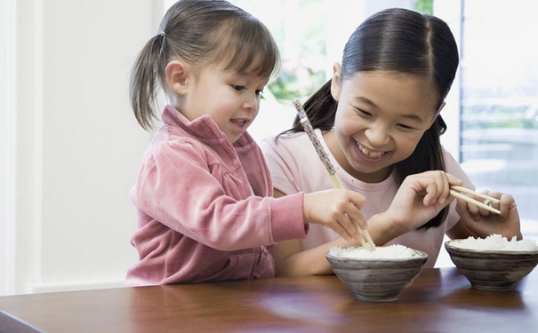 小孩不吃饭是什么原因？小孩不吃饭是缺锌吗？(1)