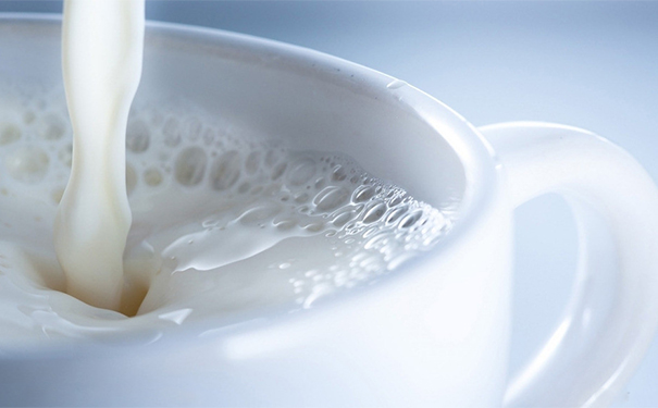 怎么用牛奶洗脸才是正确的？牛奶洗脸的正确方法(1)