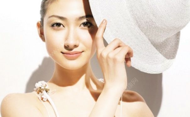 15岁女孩怎么变白？15岁女孩怎么保养皮肤？(2)