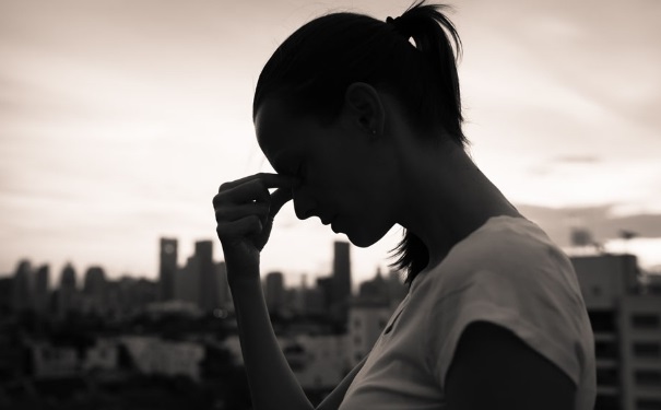 头疼艾灸哪个穴位？头疼艾灸什么穴位？[图]