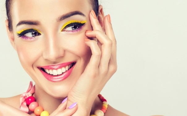 牙齿发黄是什么原因？牙齿黄是什么原因？[图]