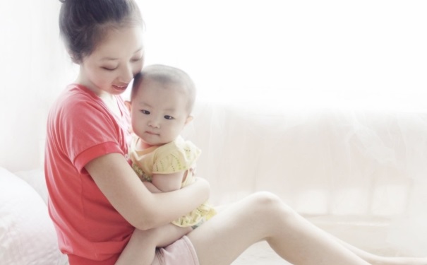 产后没有奶水是什么原因？产后缺乳的原因(1)