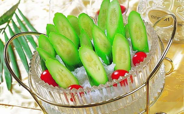 黄瓜冻了还能吃吗？黄瓜冰冻了怎么做好吃？(1)