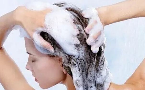 头发掉的厉害是什么原因？头发掉的厉害的原因是什么？[