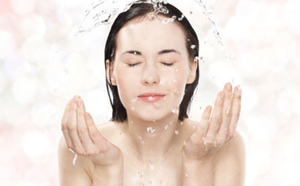 白醋洗脸去痘痘吗？白醋洗脸可以祛痘吗？(1)