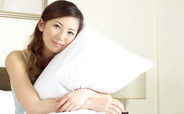 月经期间上火了吃什么好？月经期上火吃什么下火？(1)