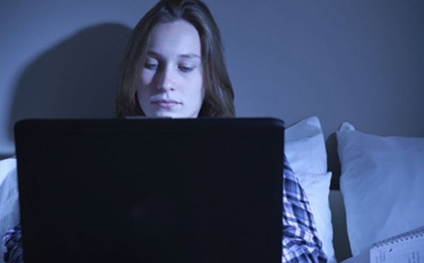 经期熬夜有什么危害？经期熬夜的危害有哪些？[图]