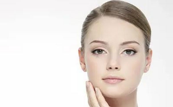 保湿水和爽肤水有什么区别？保湿水和爽肤水的区别(1)