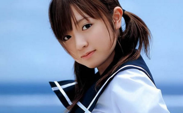 第一次来月经量多正常吗？第一次来月经量多吗？[图]