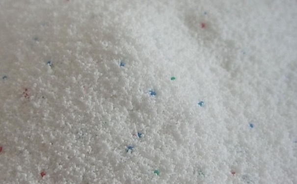 洗衣粉对皮肤有害吗？洗衣粉对手的伤害？(1)