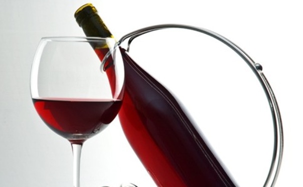 经期喝红酒有什么影响？经期喝红酒有什么危害？[图]