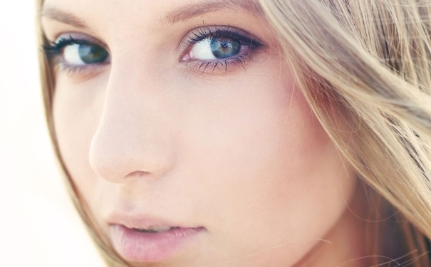 月经不调脸上长痘痘吗？月经不调会不会长痘？[图]