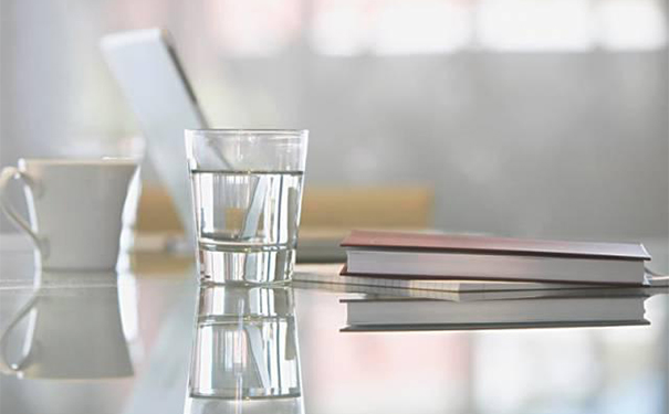 乳房肿痛是怎么回事？乳房胀痛是什么原因？[图]