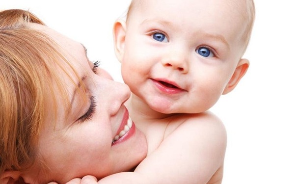 生完孩子掉头发是什么原因？产后脱发是怎么回事？[图]