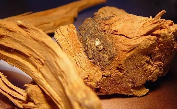 檀香有什么禁忌？檀香的功效与作用有哪些？(1)