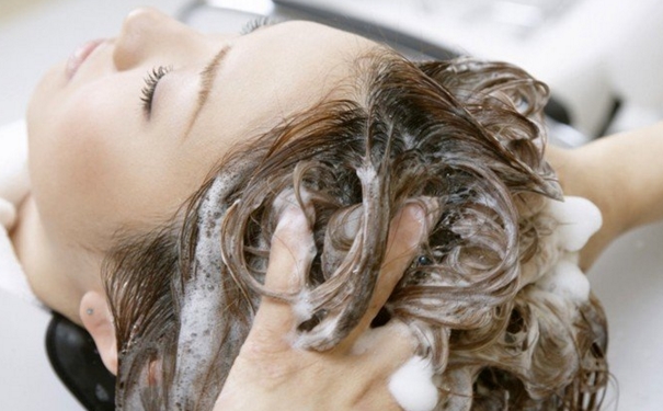 用洗手液洗头发好吗？洗手液可以洗头发吗？(1)