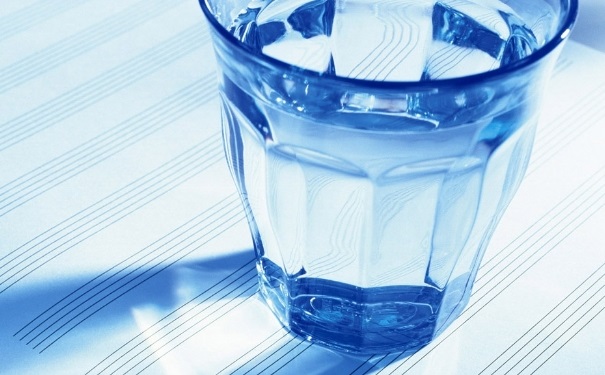 自来水烧开后可以喝吗？烧开的自来水能喝吗？(1)