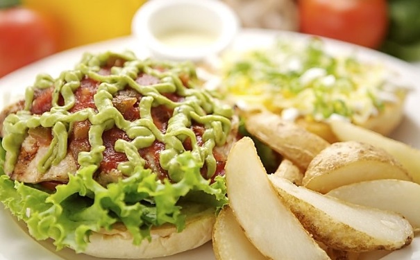 哪些食物对皮肤不好？吃什么食物对皮肤不好？(1)