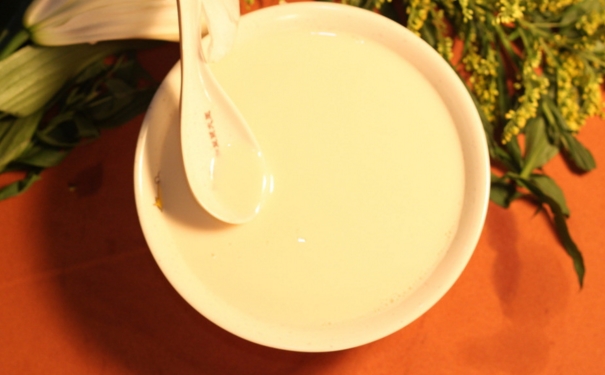 核桃可以和黄豆一起打豆浆吗？核桃和黄豆一起打豆浆好