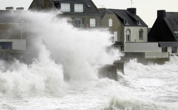 洪水来了该如何自救？洪水来临时如何自救？(1)