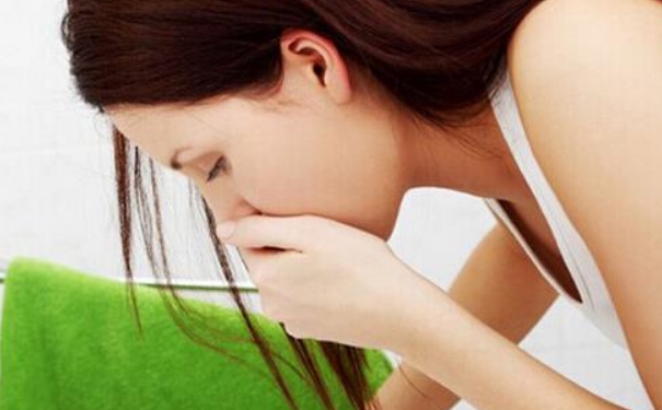 呕吐是什么原因引起的？呕吐是怎么回事？(1)