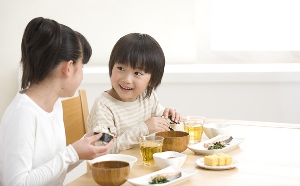 孩子吃什么早餐没有营养？孩子吃什么早餐不好？(1)