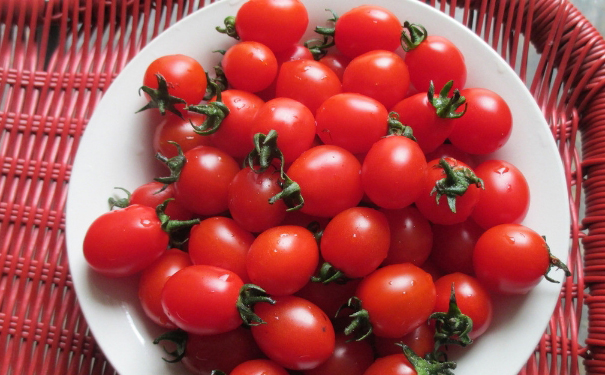 圣女果孕妇能吃吗？孕妇可以吃圣女果吗？[图]