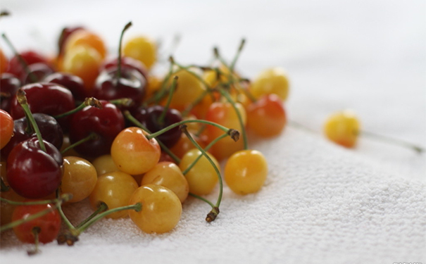 更年期吃什么保养皮肤？更年期女性吃什么延缓衰老？[图]