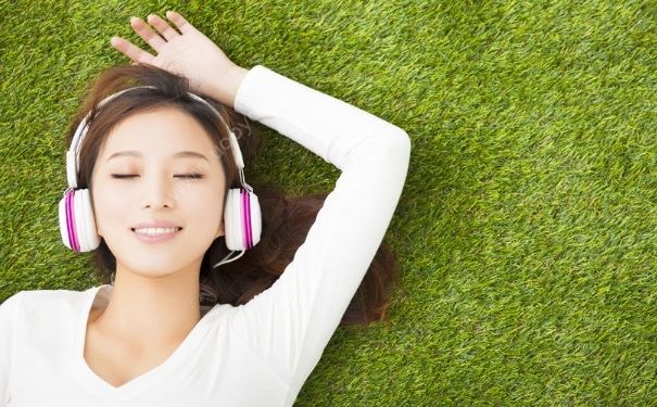 高中女生长痘怎么调理？高中女生长痘吃什么好？(4)