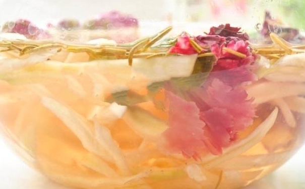 喝什么茶能快速丰胸？喝什么茶丰胸效果好？(1)