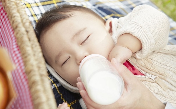 奶水不足怎么办？奶水不足怎么坚持母乳喂养？(1)