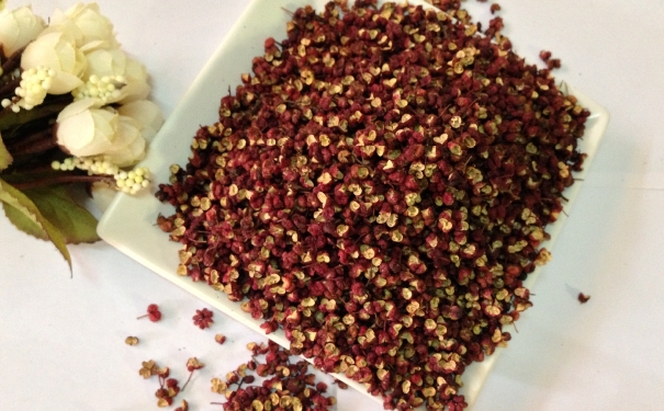 花椒水洗脸有什么作用？花椒水洗脸有什么好处？(1)