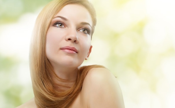 脸上长斑是什么原因呢？脸上长斑的原因有哪些呢？(1)