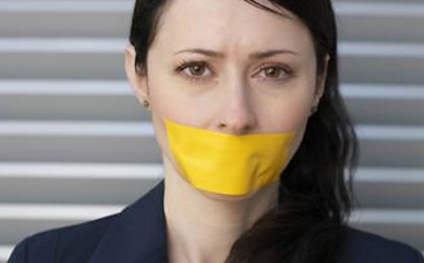 口臭的原因有几种？口臭的原因和治疗方法(1)