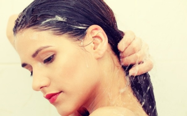 护发素洗不干净会怎样？护发素怎么冲洗干净？(1)