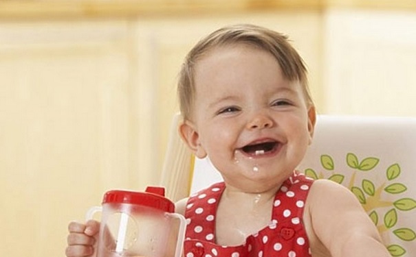 宝宝长牙发烧怎么办？宝宝长牙发烧怎么处理？(1)