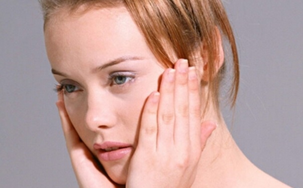 黄褐斑是如何形成的？黄褐斑形成原因有哪些？(1)