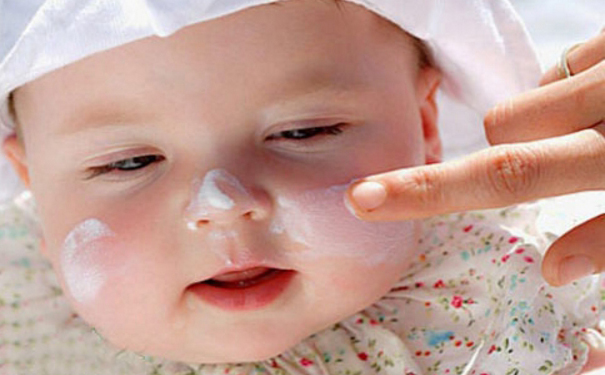 儿童防晒霜必须卸妆吗？儿童防晒霜可以不卸妆吗(1)