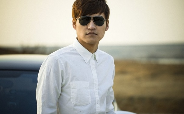 白衣服发黄怎么洗白？怎样预防白衣服发黄？[图]