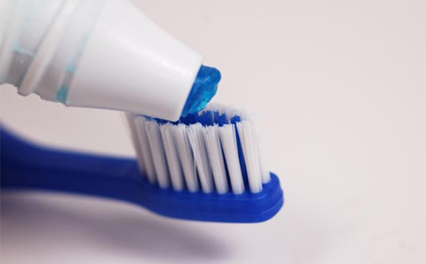 牙膏可以去黑头吗？牙膏可以去黑头粉刺吗？(1)