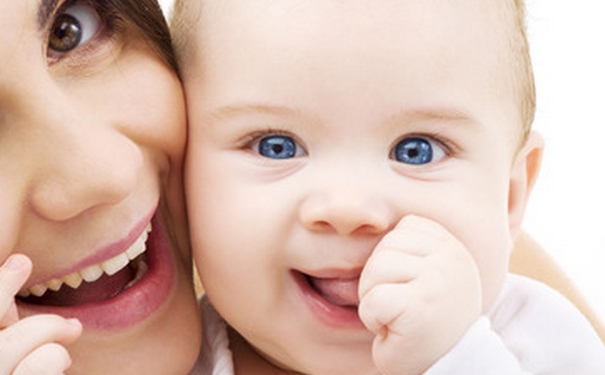 小孩手上起小水泡是怎么回事？孩子手上起水泡怎么办？(1)